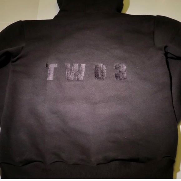 All black TOBWOY hoodies size SMALL - Picture 2 of 2